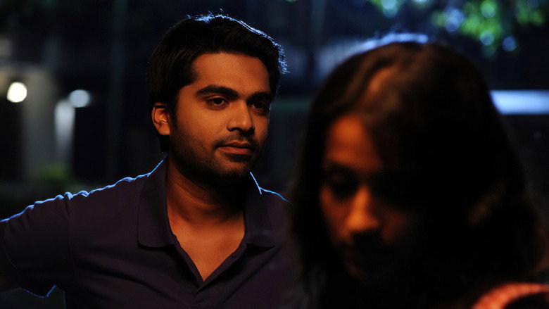 Vinnaithaandi Varuvaayaa still 1