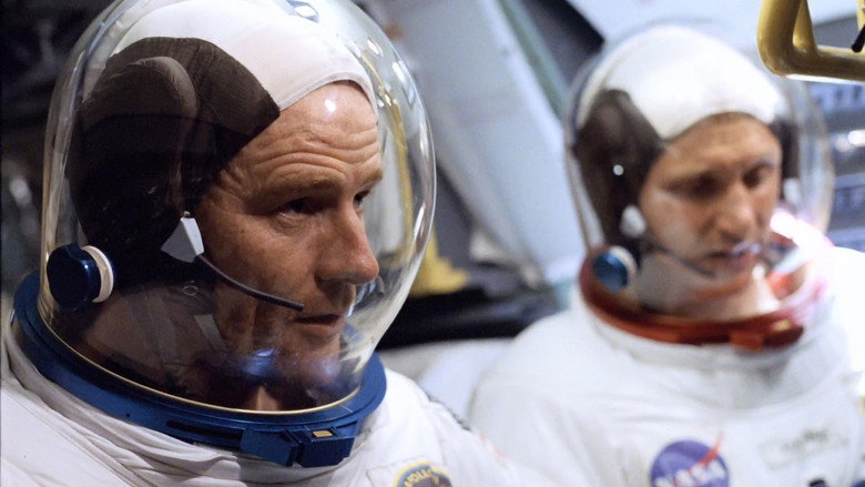 From the Earth to the Moon still 5