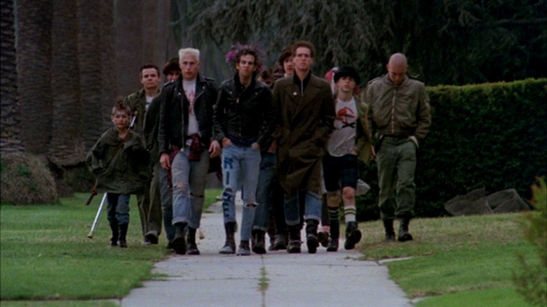 Suburbia still 4