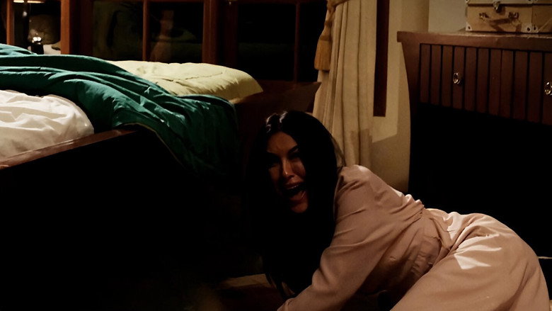 Danur 2: Maddah still 8