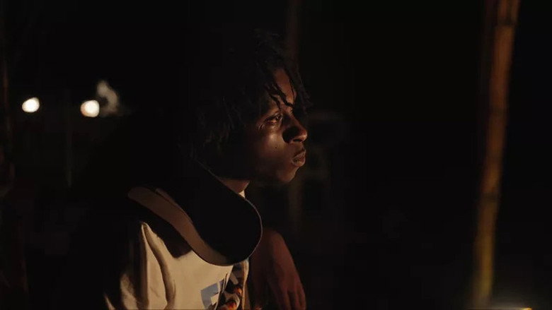 Au bout de la forêt, l'espoir still 4