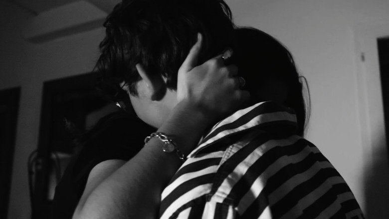 Sans Un Mot still 3
