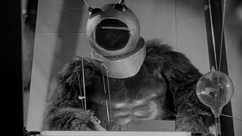 Robot Monster still 4