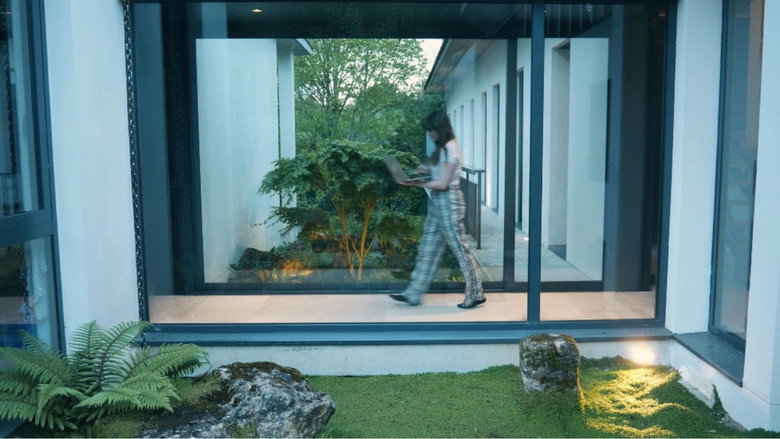 Immersion still 5