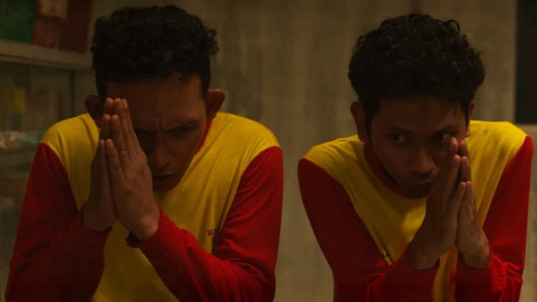Warung Pocong still 7