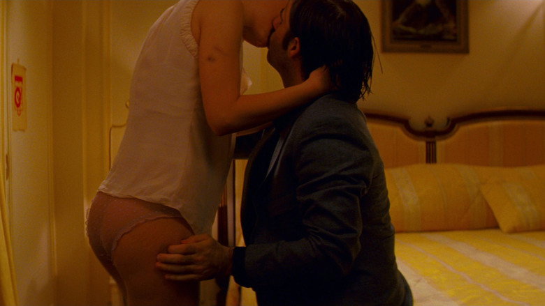 Hotel Chevalier still 6
