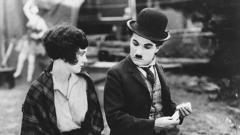 The Circus still 7