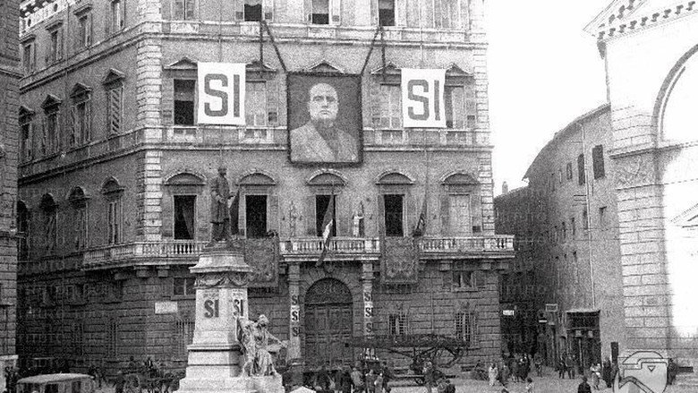 Mussolini: Son of the Century still 4