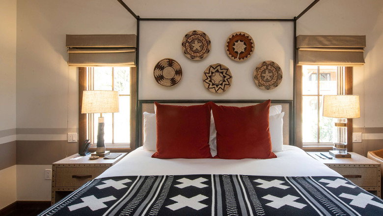 Handcrafted Hotels still 1