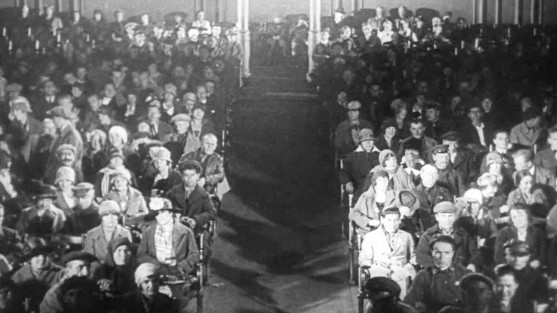 Man with a Movie Camera still 6