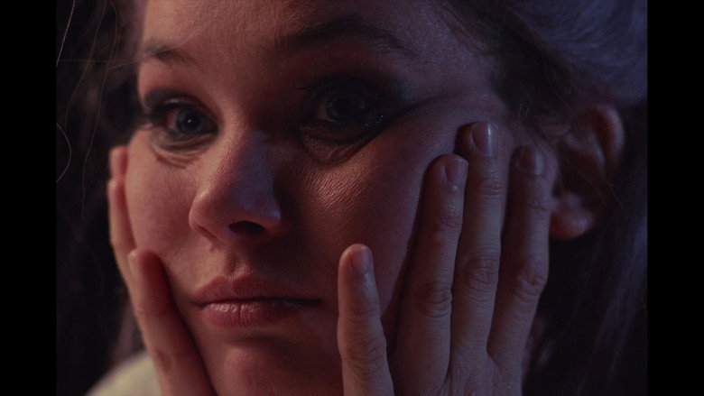 Demaquillage still 1