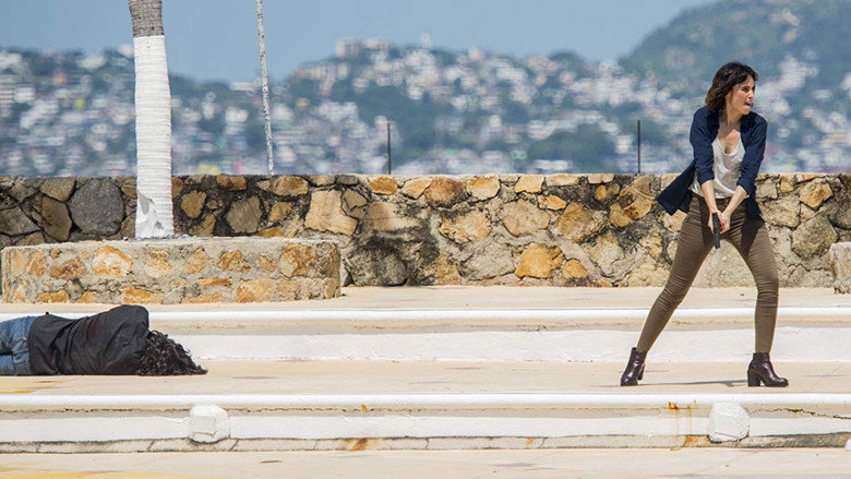 Welcome to Acapulco still 4
