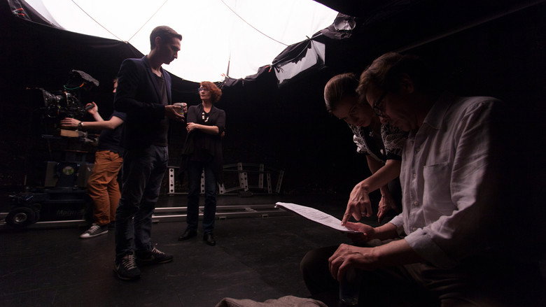 Krisis still 5
