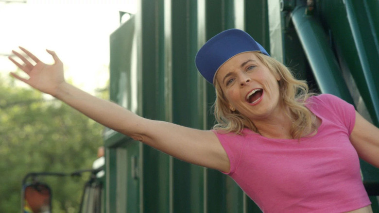 Lady Dynamite still 8