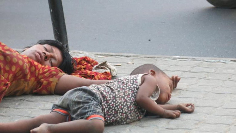 Gesichter der Armut - Unsere Kleidung aus Bangladesch still 2