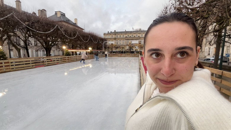 Je ne veux qu'elle still 2
