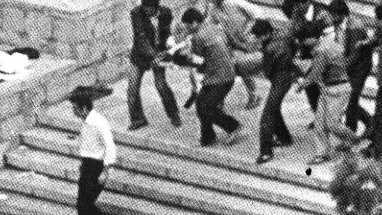 Fragments of a Revolution (Sahneye Tarikh) still 1