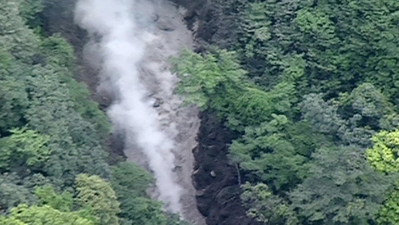 Facing The Killer Volcano still 3