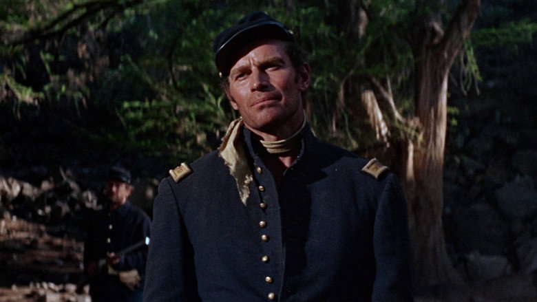 Major Dundee still 6