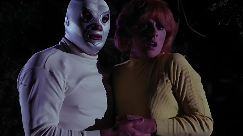 Santo vs. Frankenstein's Daughter still 2