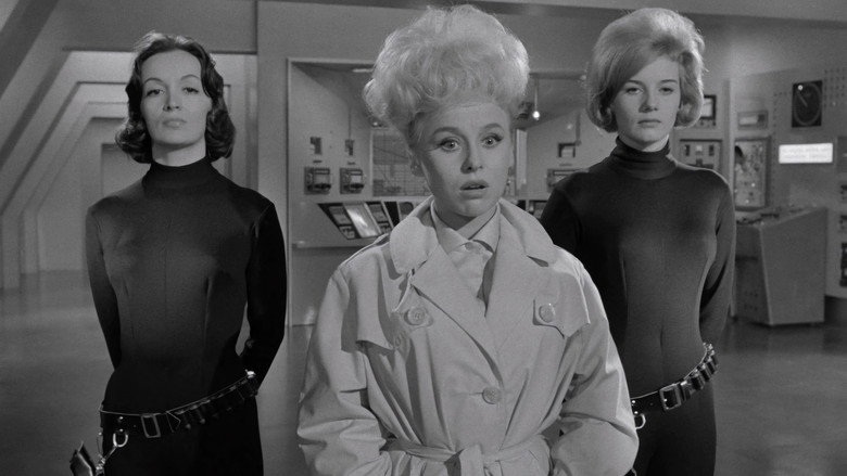 Carry On Spying still 4