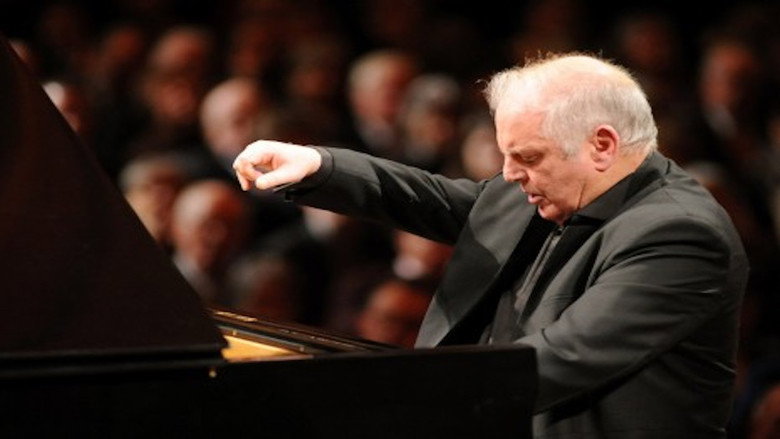 Barenboim The Warsaw Recital still 1