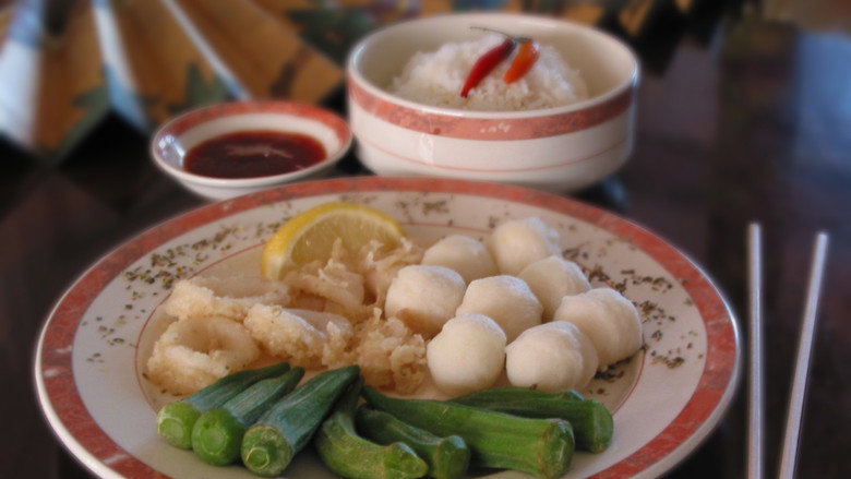 Chinese Food Made Easy still 2