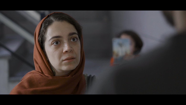Portal P still 6