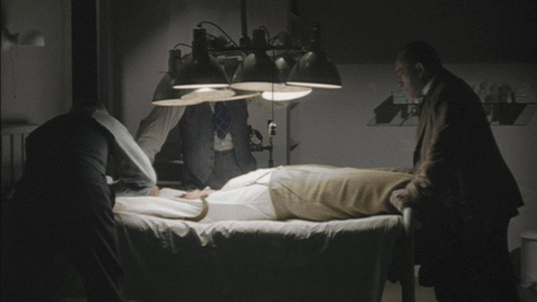 Sherlock Holmes and the Secret Weapon still 4