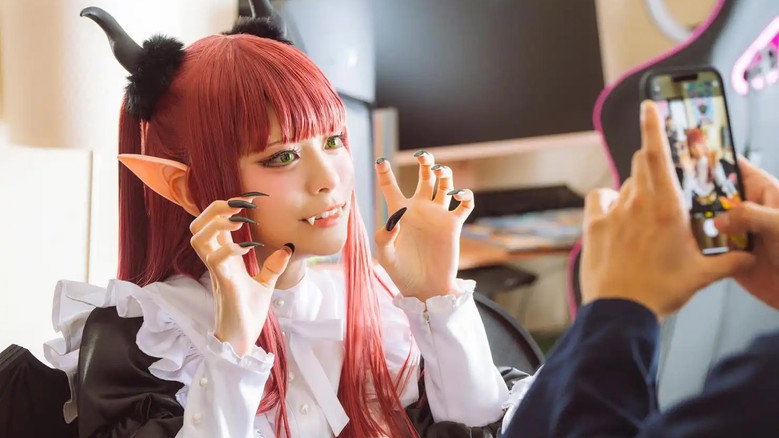 My Dress-Up Darling still 5