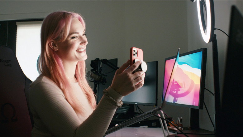 Money Shot: The Pornhub Story still 7