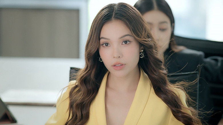 Hometown Romance still 8