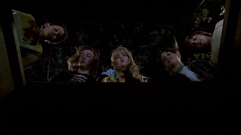 Don't Tell Mom the Babysitter's Dead still 7