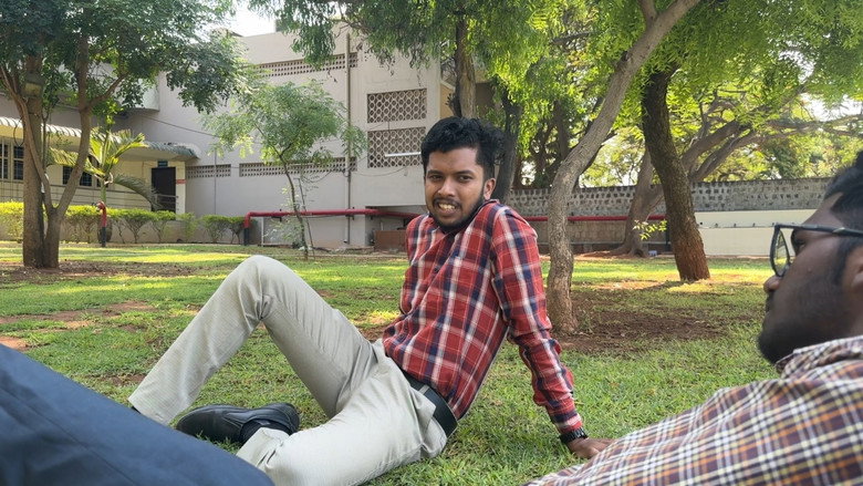 Moondru Kanavugal still 1