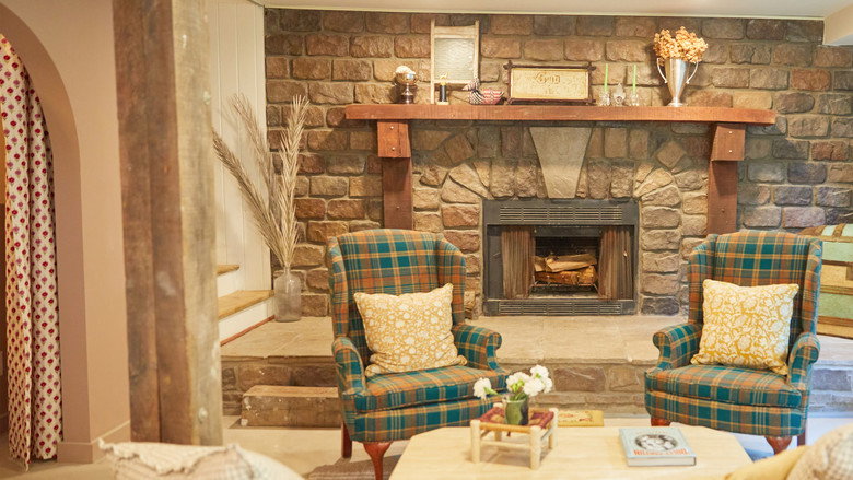 The Williams Family Cabin still 3