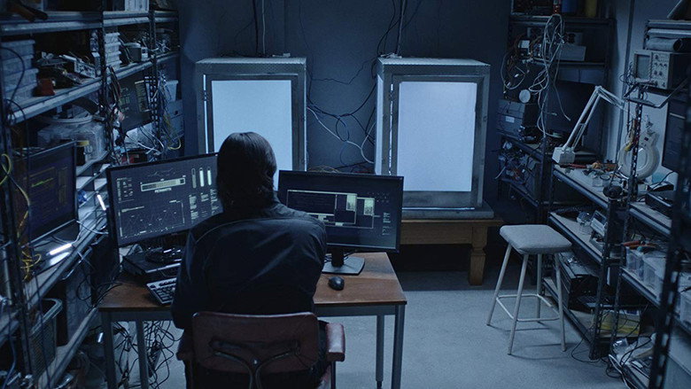 The Gateway still 4