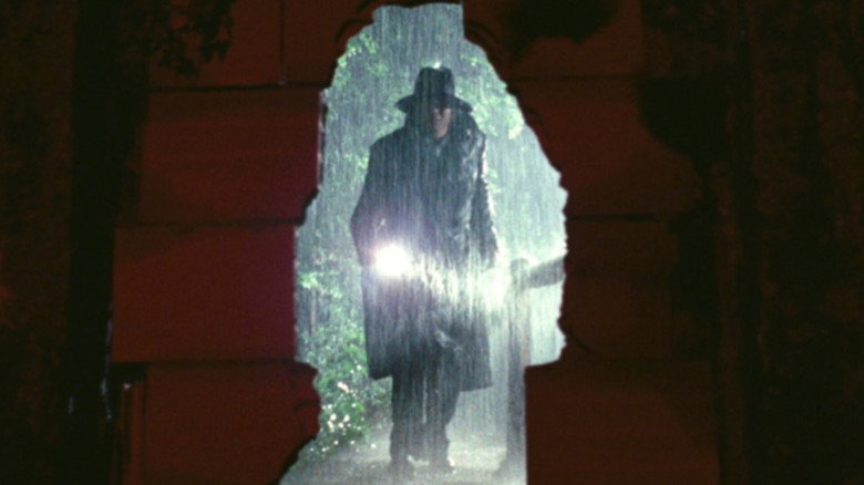 The Night Evelyn Came Out of the Grave still 8