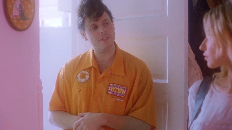 Wobble Palace still 8