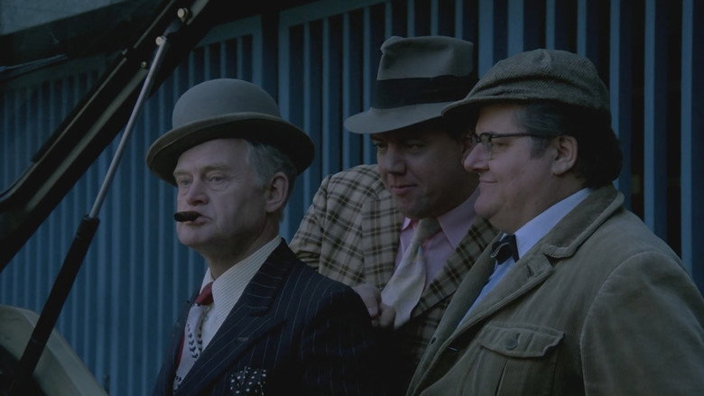 The Olsen Gang Outta Sight still 2