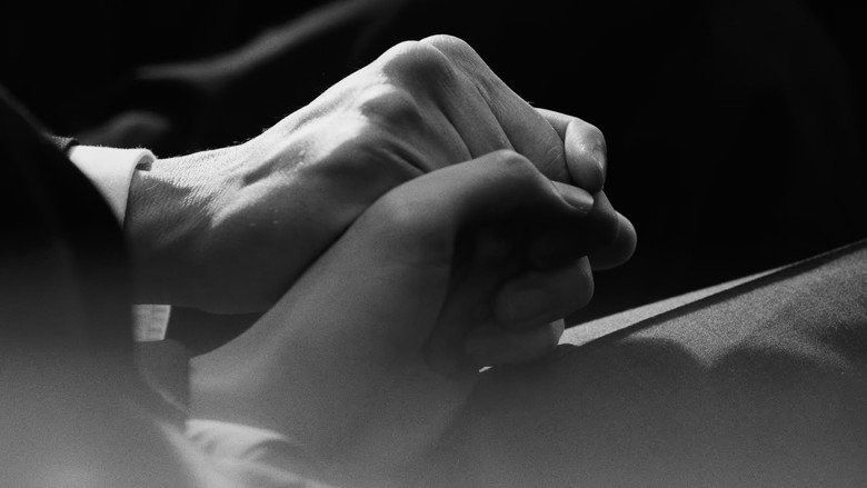 Mandate still 5