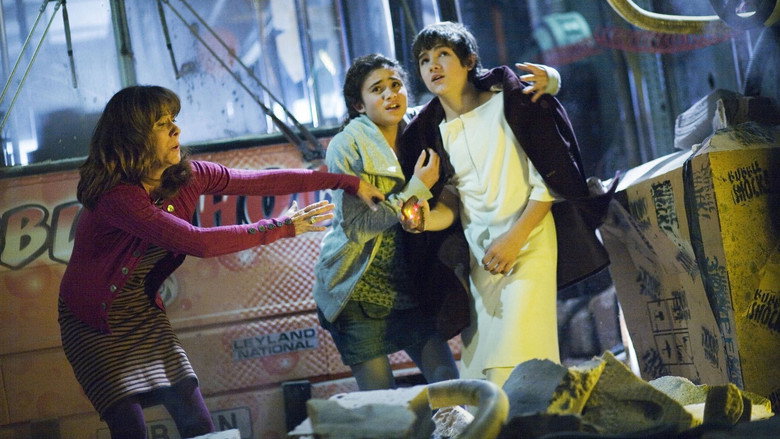The Sarah Jane Adventures: Invasion of the Bane still 2