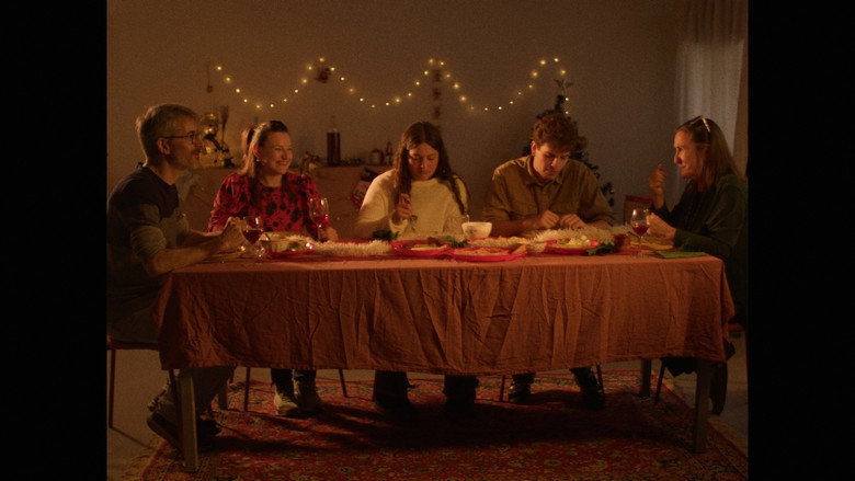 Cena de navidad still 3