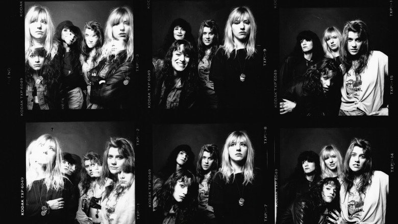 L7: Pretend We're Dead still 1