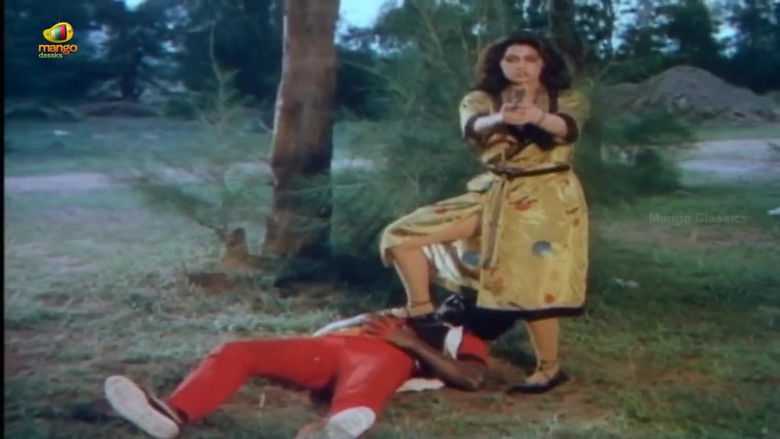 Lady James Bond still 1