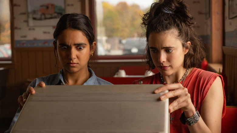 Drive-Away Dolls still 8
