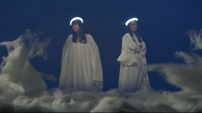 Kōshoku tōmei ningen: onnayu nozoki still 7