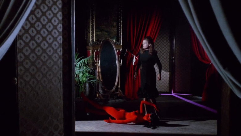 Blood and Black Lace still 4