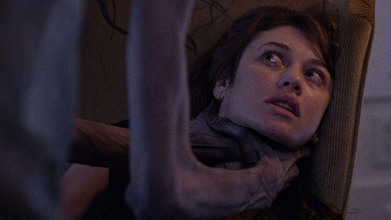 Mara still 4
