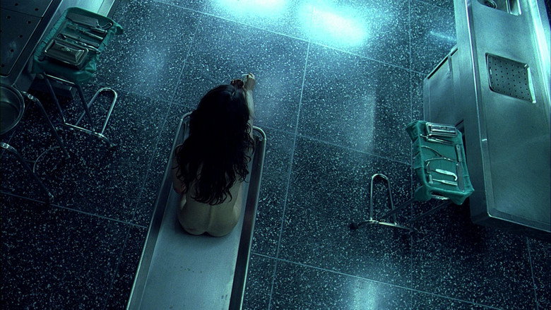 Rise: Blood Hunter still 7