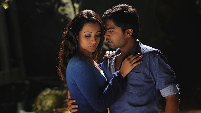 Vinnaithaandi Varuvaayaa still 3